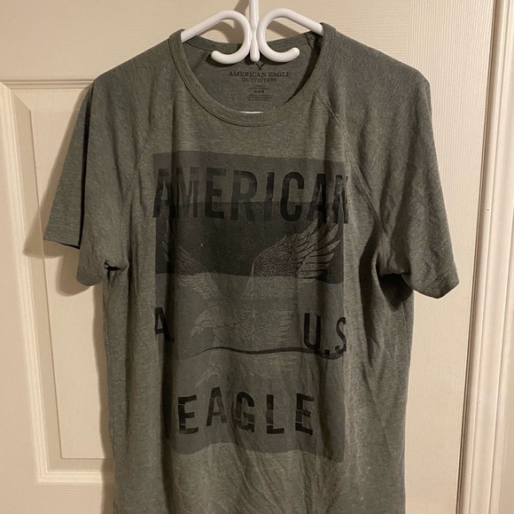 AE Medium Graphic Tee - Picture 1 of 1